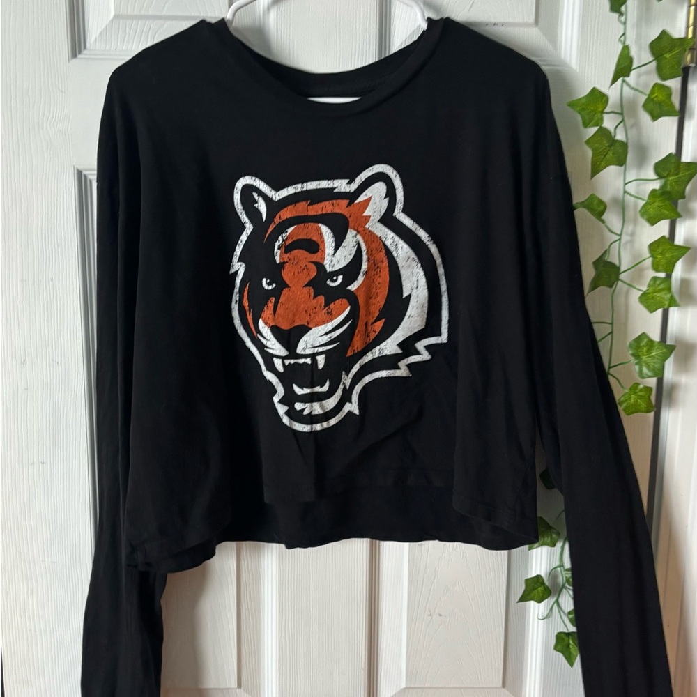 Black Long Sleeve Bengals Graphic Top